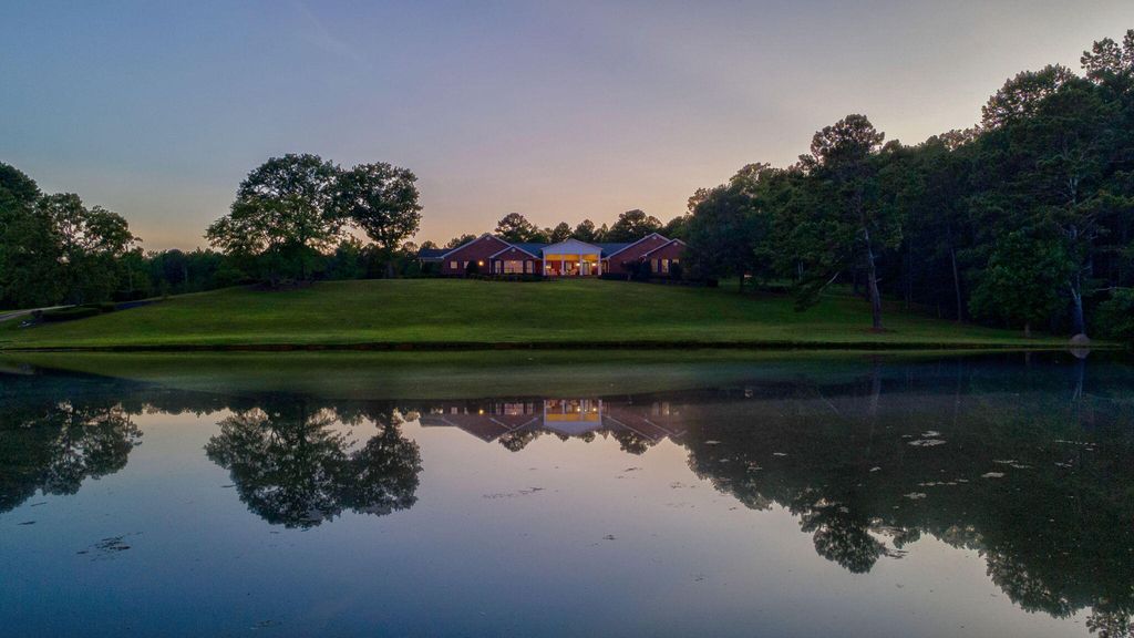 1703 Bullards Ferry Road, Elberton, GA 30635