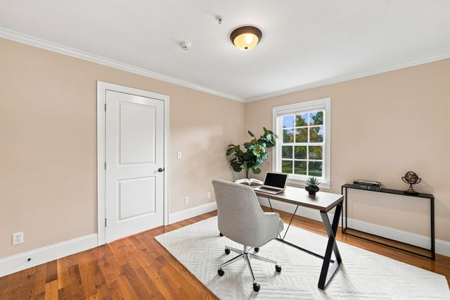 426 Main St 1, Waltham, MA 02452
