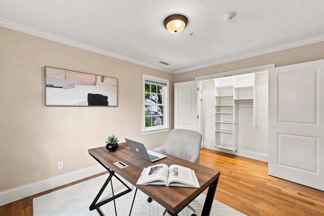 426 Main St 1, Waltham, MA 02452