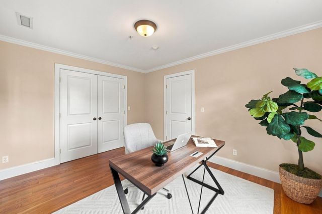 426 Main St 1, Waltham, MA 02452