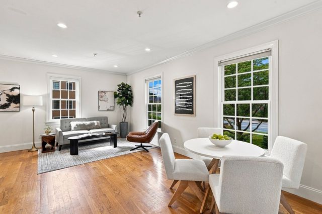 426 Main St 1, Waltham, MA 02452