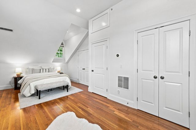 426 Main St 1, Waltham, MA 02452