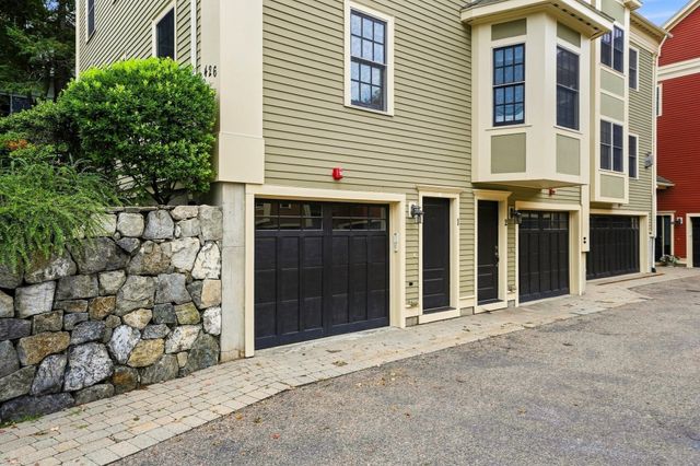 426 Main St 1, Waltham, MA 02452