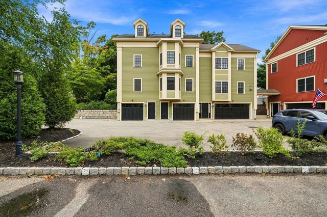 426 Main St 1, Waltham, MA 02452