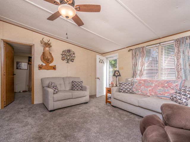 139 Robin Lane, Wellington, KY 40387