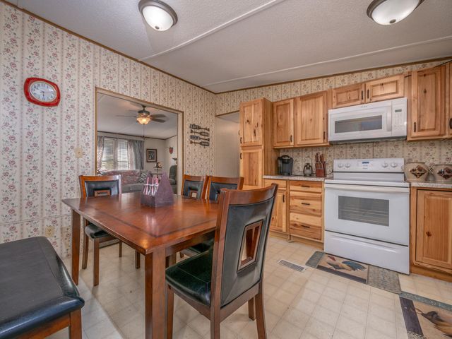 139 Robin Lane, Wellington, KY 40387