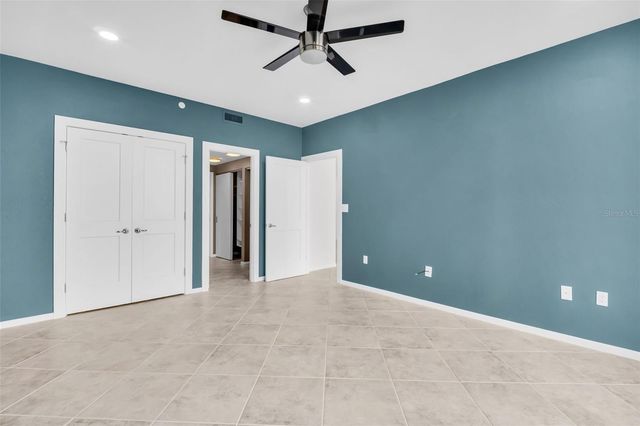 1 BEACH DRIVE SE 1910, St Petersburg, FL 33701