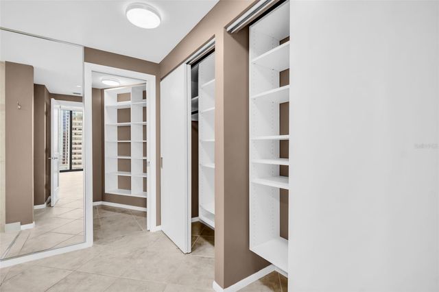 1 BEACH DRIVE SE 1910, St Petersburg, FL 33701