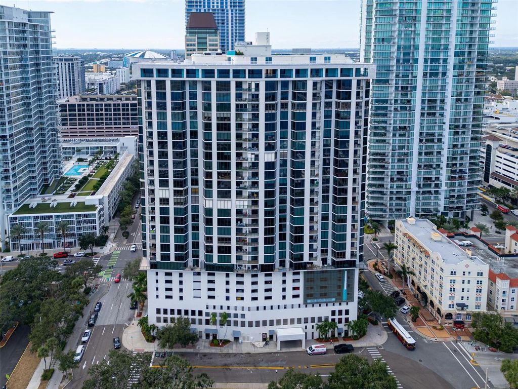 1 BEACH DRIVE SE 1910, St Petersburg, FL 33701