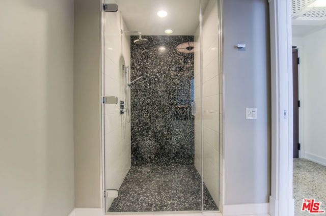 900 W Olympic Boulevard 39G, Los Angeles, CA 90015