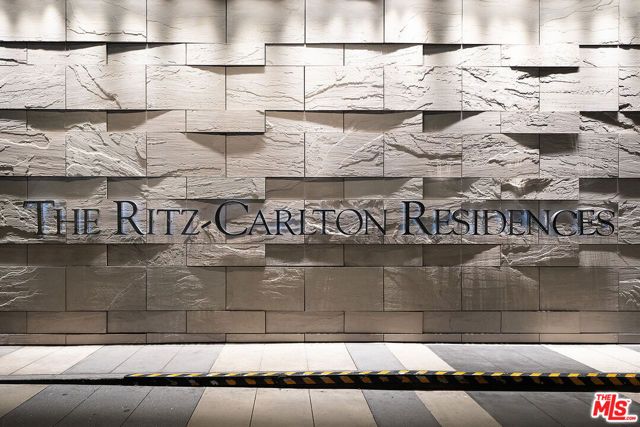 900 W Olympic Boulevard 39G, Los Angeles, CA 90015