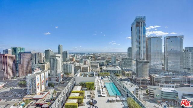 900 W Olympic Boulevard 39G, Los Angeles, CA 90015