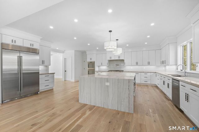 150 Wildwood Road, Stamford, CT 06903