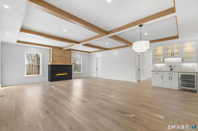 150 Wildwood Road, Stamford, CT 06903