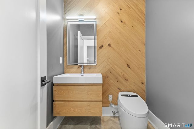 150 Wildwood Road, Stamford, CT 06903