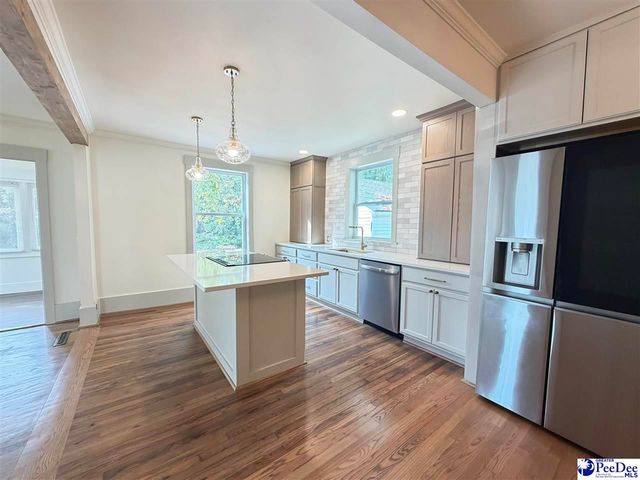 1007 W Cedar St, Florence, SC 29501