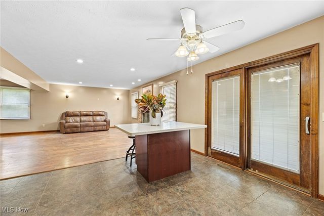 7686 Peck Road, Ravenna, OH 44266