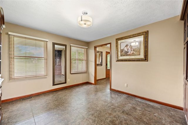 7686 Peck Road, Ravenna, OH 44266