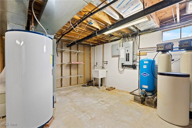 7686 Peck Road, Ravenna, OH 44266