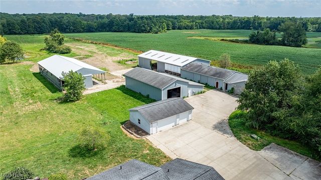 7686 Peck Road, Ravenna, OH 44266