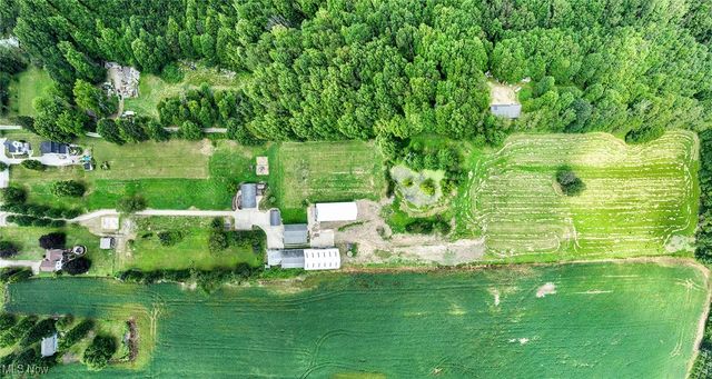 7686 Peck Road, Ravenna, OH 44266