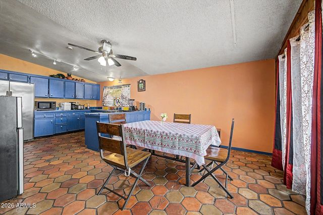 1019 E NORTHVIEW Avenue, Phoenix, AZ 85020