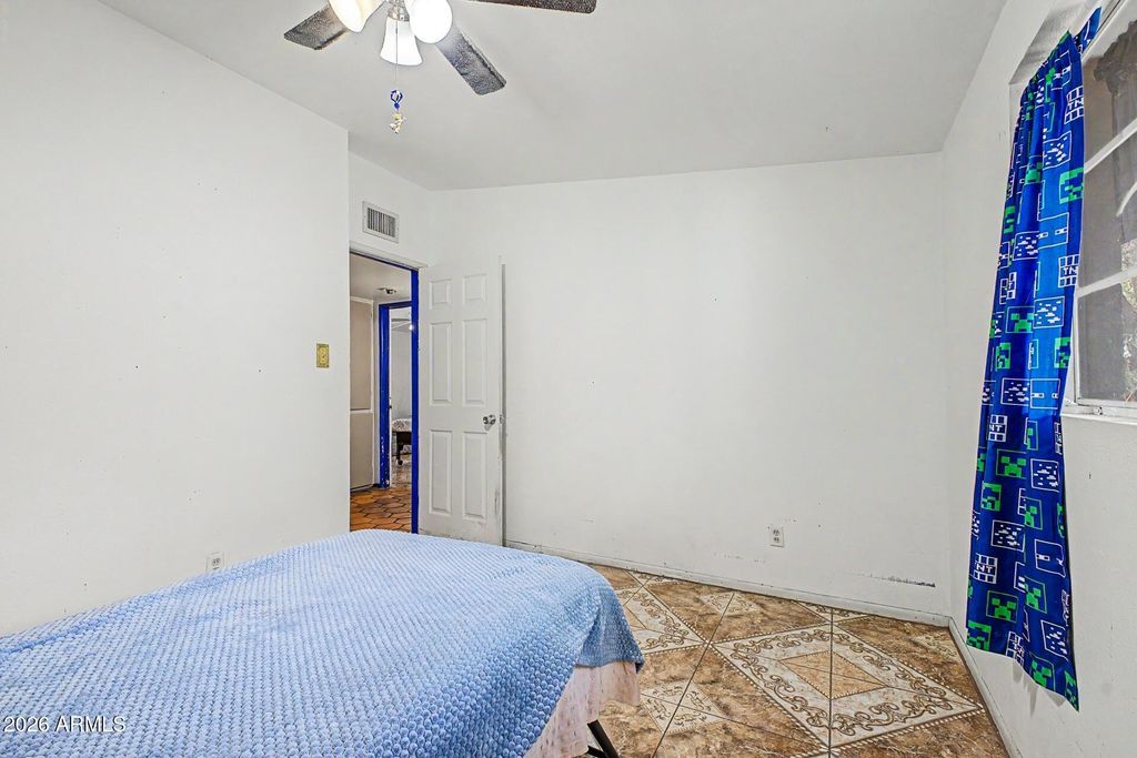 Image 22 of property listing at 1019 E NORTHVIEW Avenue, Phoenix, AZ 85020