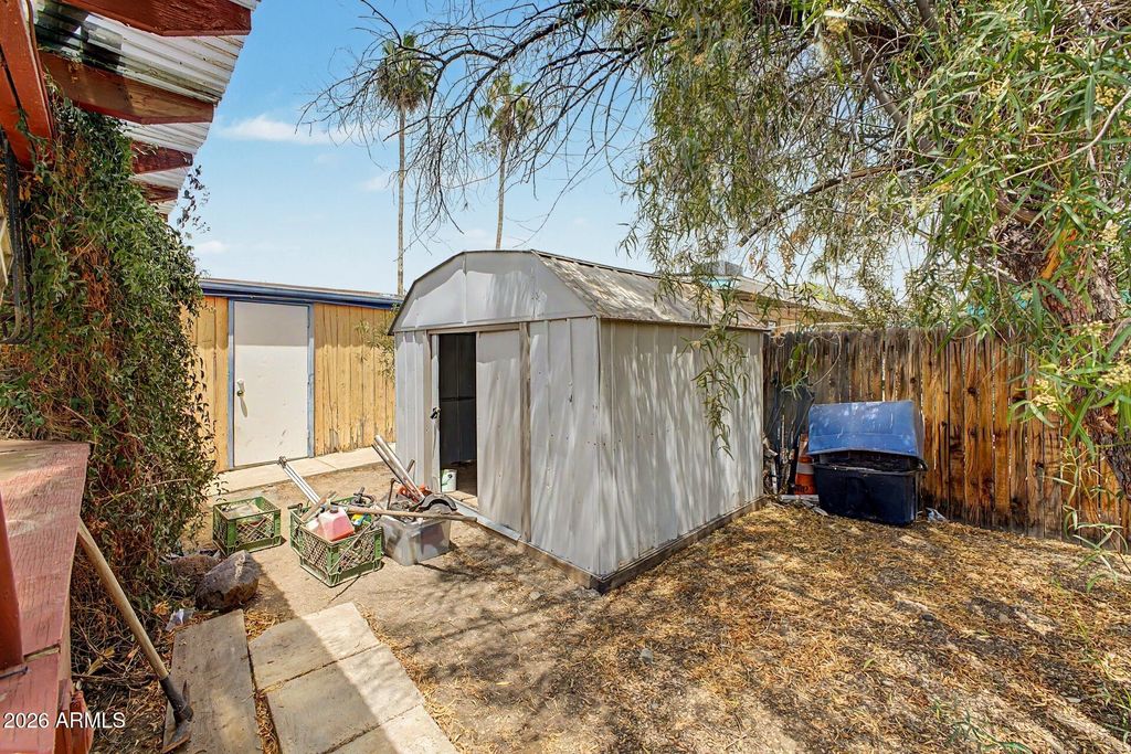 Image 30 of property listing at 1019 E NORTHVIEW Avenue, Phoenix, AZ 85020