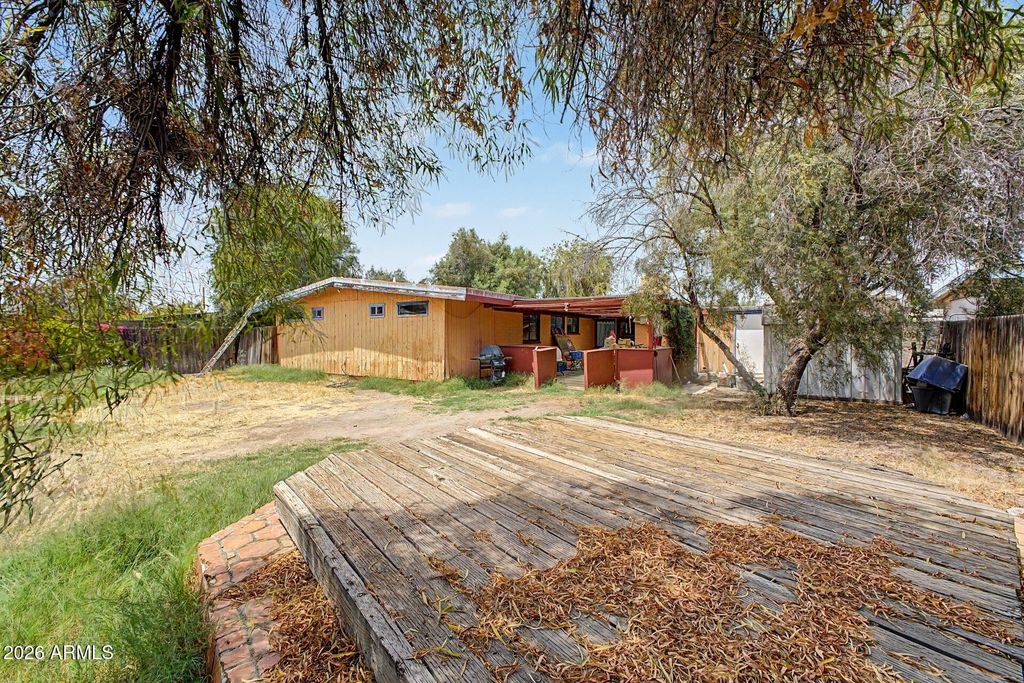 Image 32 of property listing at 1019 E NORTHVIEW Avenue, Phoenix, AZ 85020
