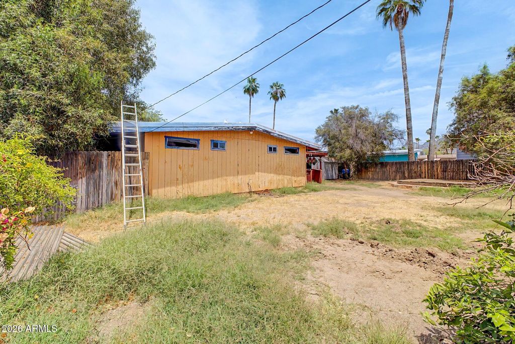 Image 34 of property listing at 1019 E NORTHVIEW Avenue, Phoenix, AZ 85020