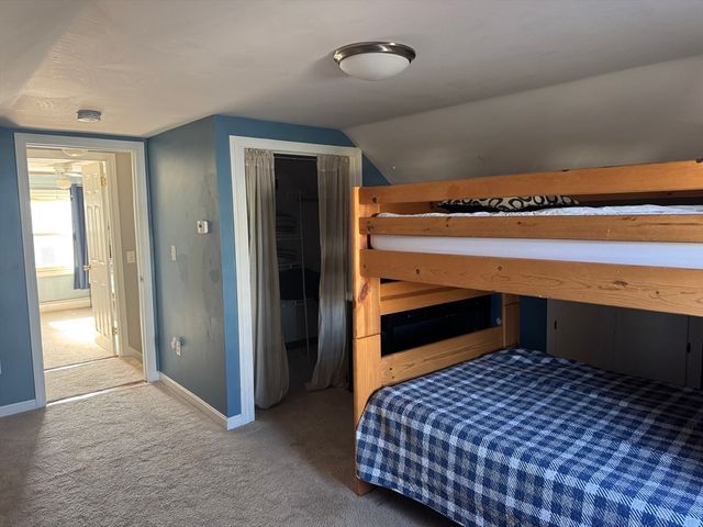 48 Fatima Dr, Bristol, RI 02809
