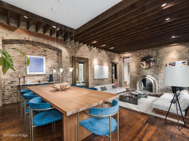 844 W ALTGELD Street, Chicago, IL 60614