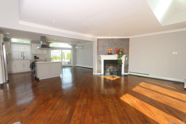 3260 Judith Lane, Oceanside, NY 11572