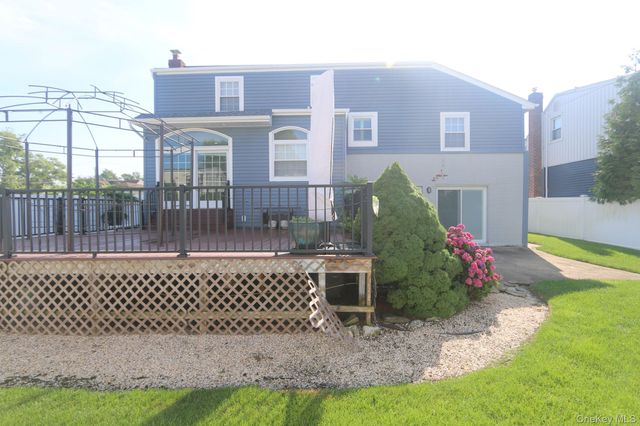 3260 Judith Lane, Oceanside, NY 11572
