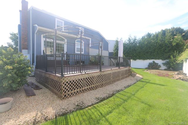3260 Judith Lane, Oceanside, NY 11572