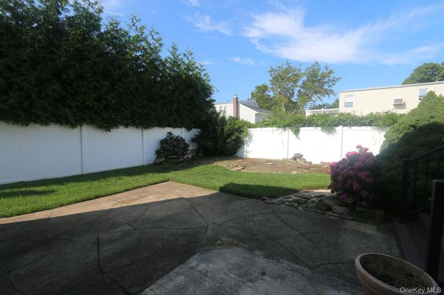 3260 Judith Lane, Oceanside, NY 11572