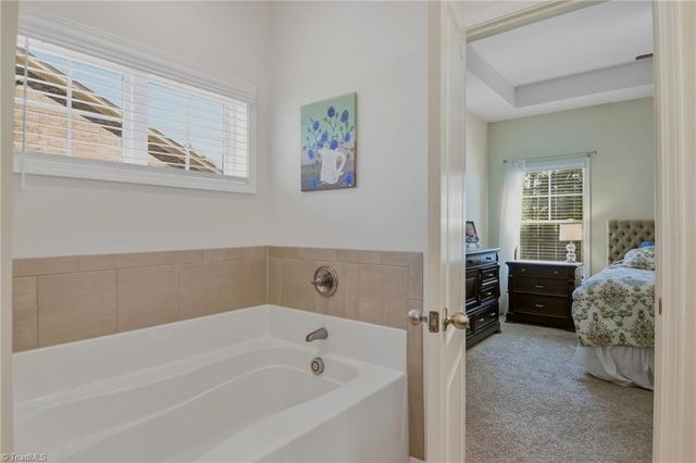 4558 Jasper Ridge Drive, Clemmons, NC 27012