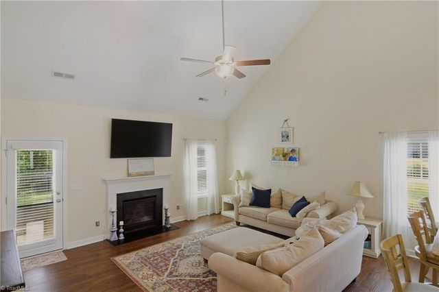 4558 Jasper Ridge Drive, Clemmons, NC 27012