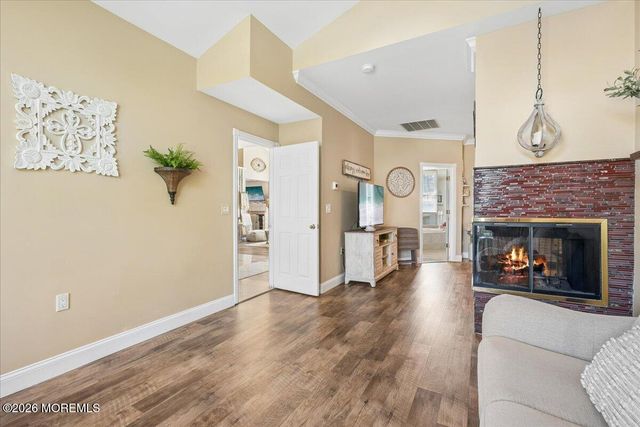 6 Bray Hollow Court, Freehold, NJ 07728