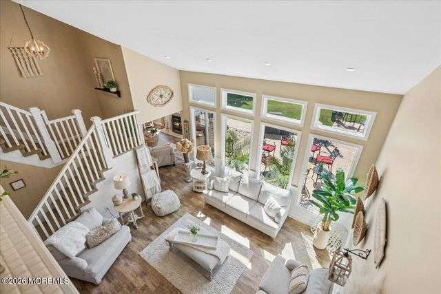6 Bray Hollow Court, Freehold, NJ 07728