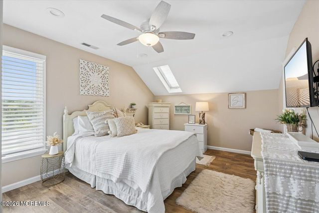 6 Bray Hollow Court, Freehold, NJ 07728
