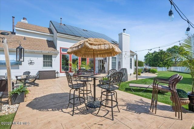 6 Bray Hollow Court, Freehold, NJ 07728