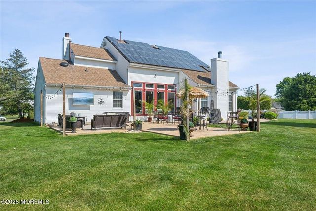 6 Bray Hollow Court, Freehold, NJ 07728