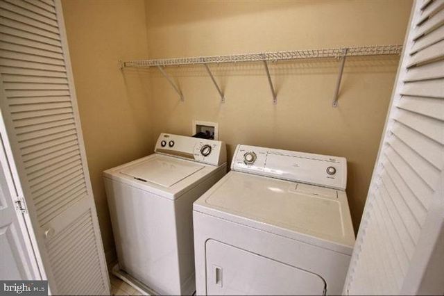 903 CRESTFIELD DR, Rockville, MD 20850