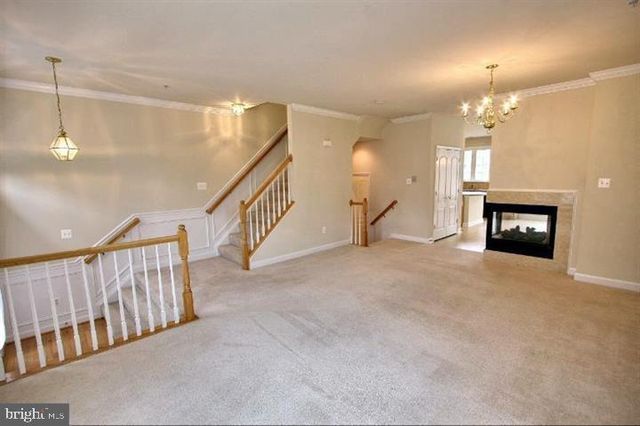 903 CRESTFIELD DR, Rockville, MD 20850