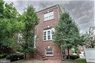 903 CRESTFIELD DR, Rockville, MD 20850