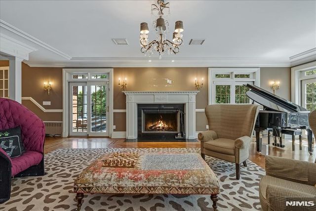 294 Oakwood Road, Englewood, NJ 07631