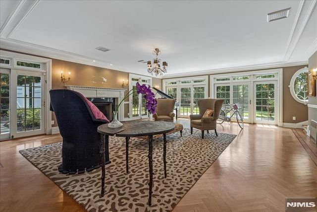 294 Oakwood Road, Englewood, NJ 07631