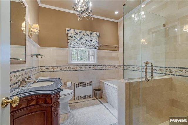 294 Oakwood Road, Englewood, NJ 07631