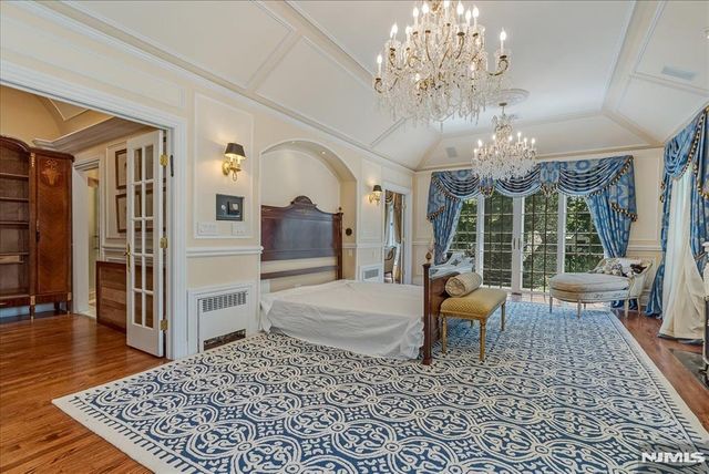 294 Oakwood Road, Englewood, NJ 07631